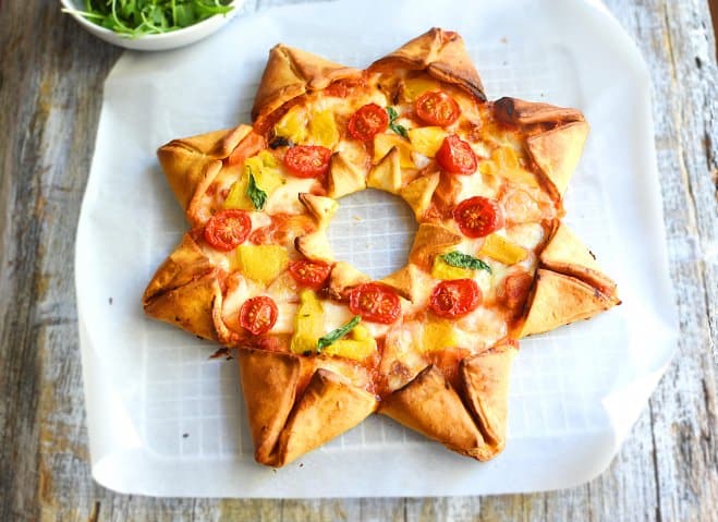 Stjärnpizza med tomat, mozzarella och paprika - Galbani