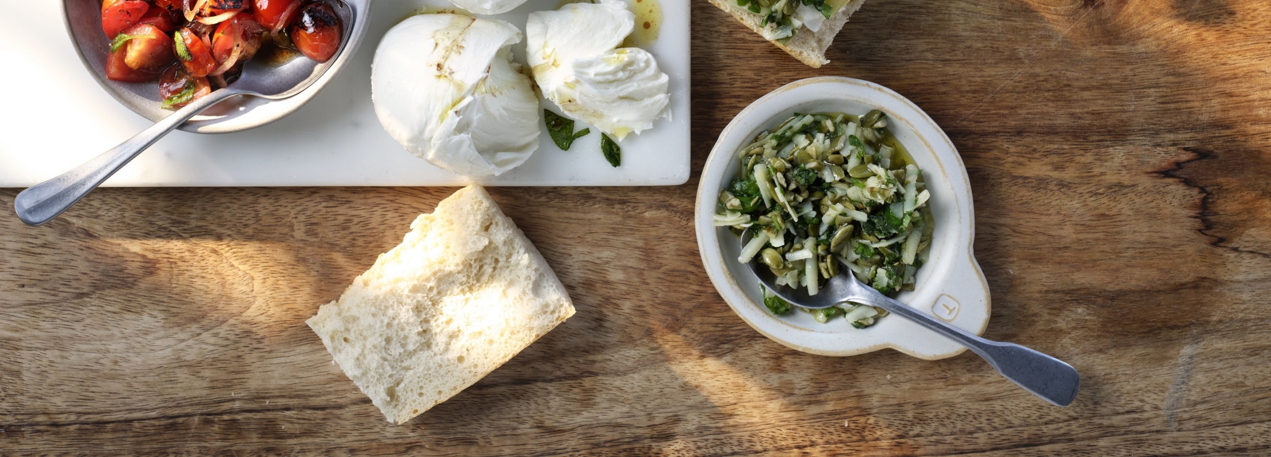 Mozzarella med pumpapesto